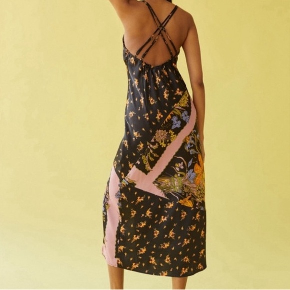 Urban Outfitters Floral Midi Dress - Picture 5 of 12